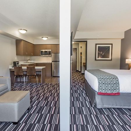 Microtel Inn & Suites By Wyndham Fort Saint John Fort St. John Esterno foto