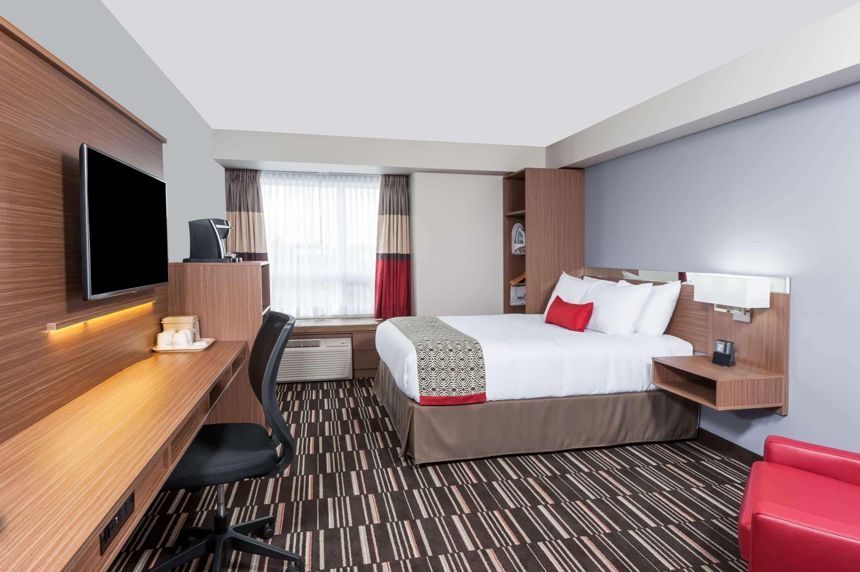 Microtel Inn & Suites By Wyndham Fort Saint John Fort St. John Esterno foto