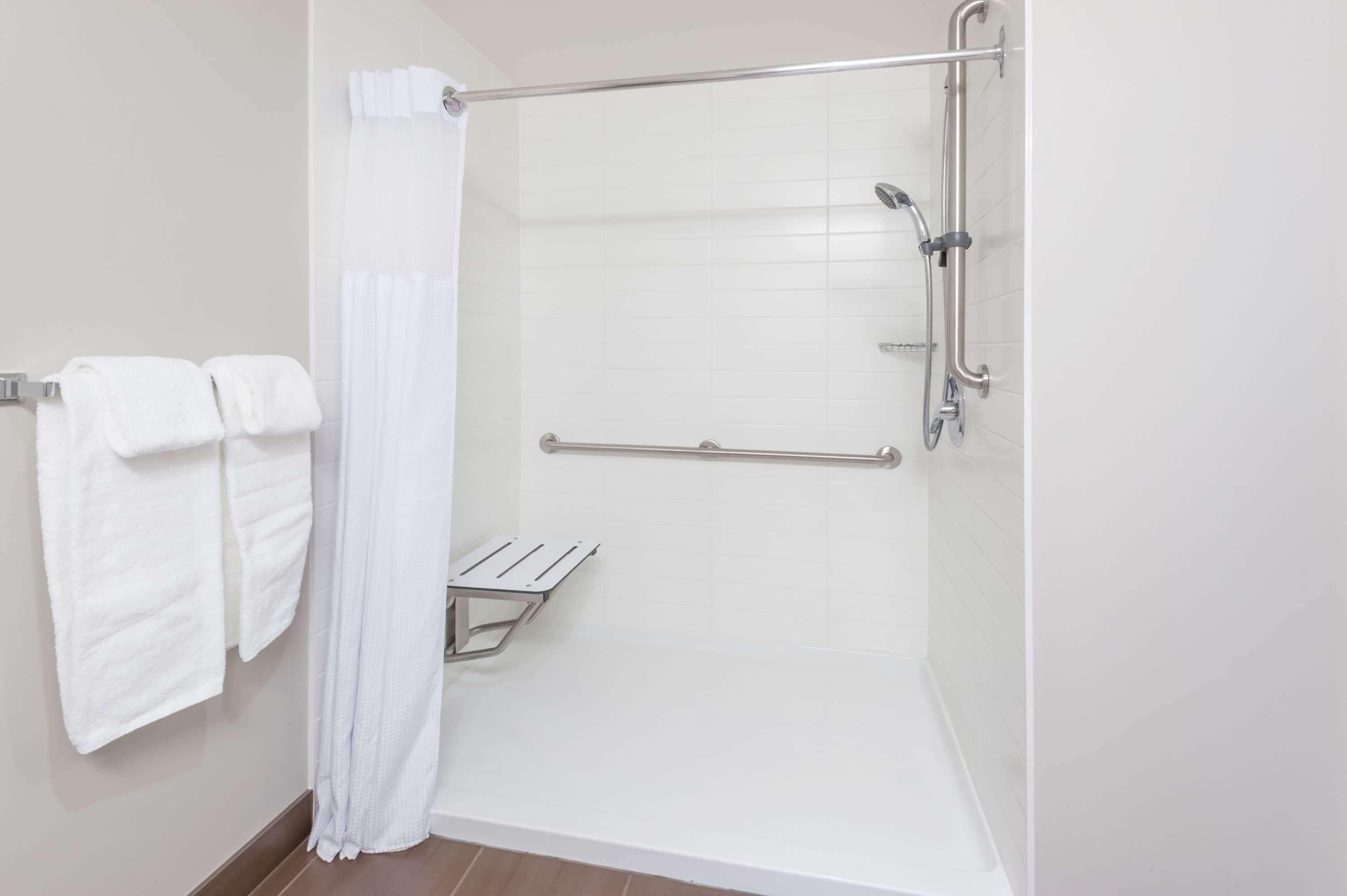 Microtel Inn & Suites By Wyndham Fort Saint John Fort St. John Esterno foto