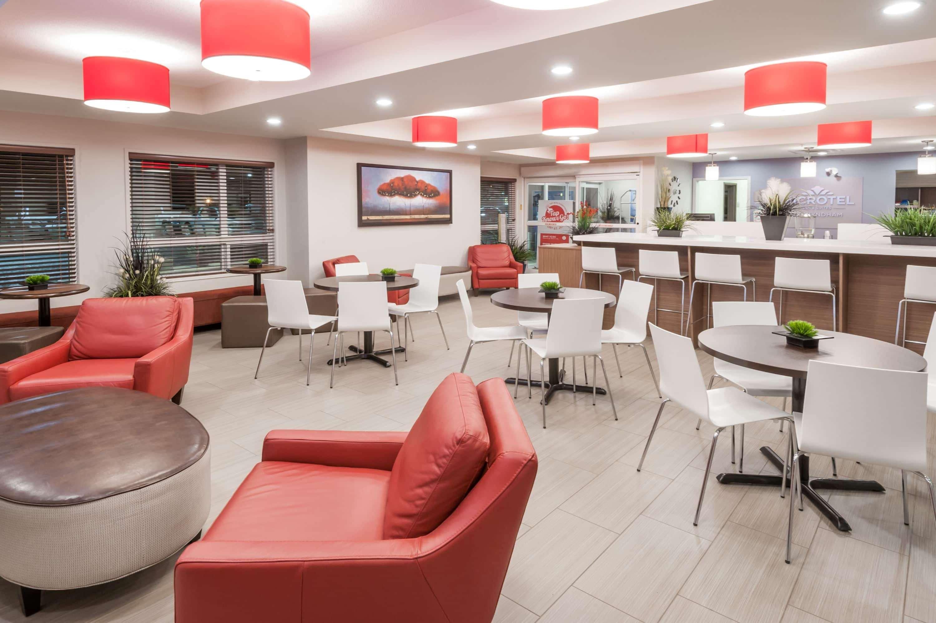 Microtel Inn & Suites By Wyndham Fort Saint John Fort St. John Esterno foto