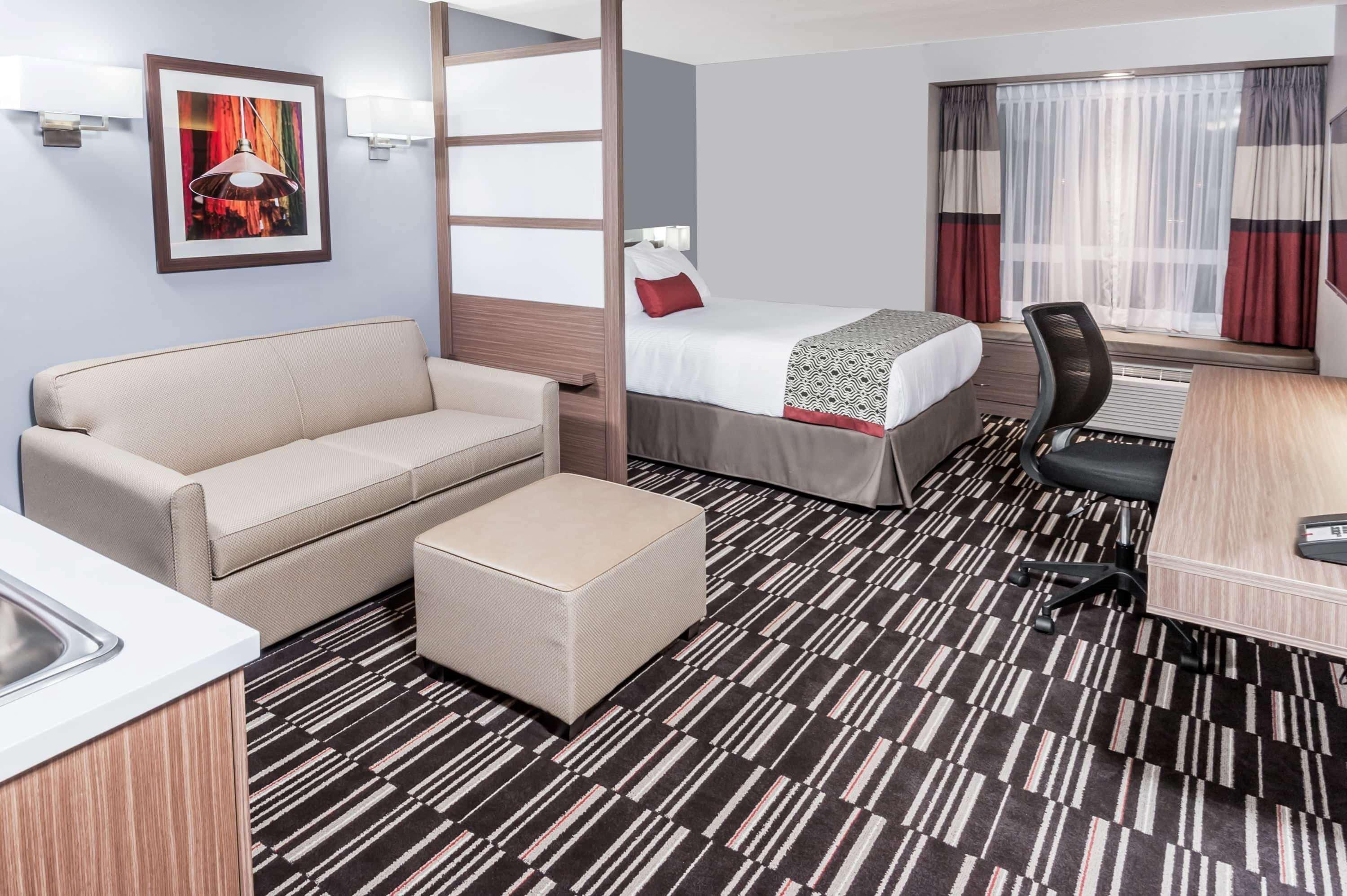 Microtel Inn & Suites By Wyndham Fort Saint John Fort St. John Esterno foto