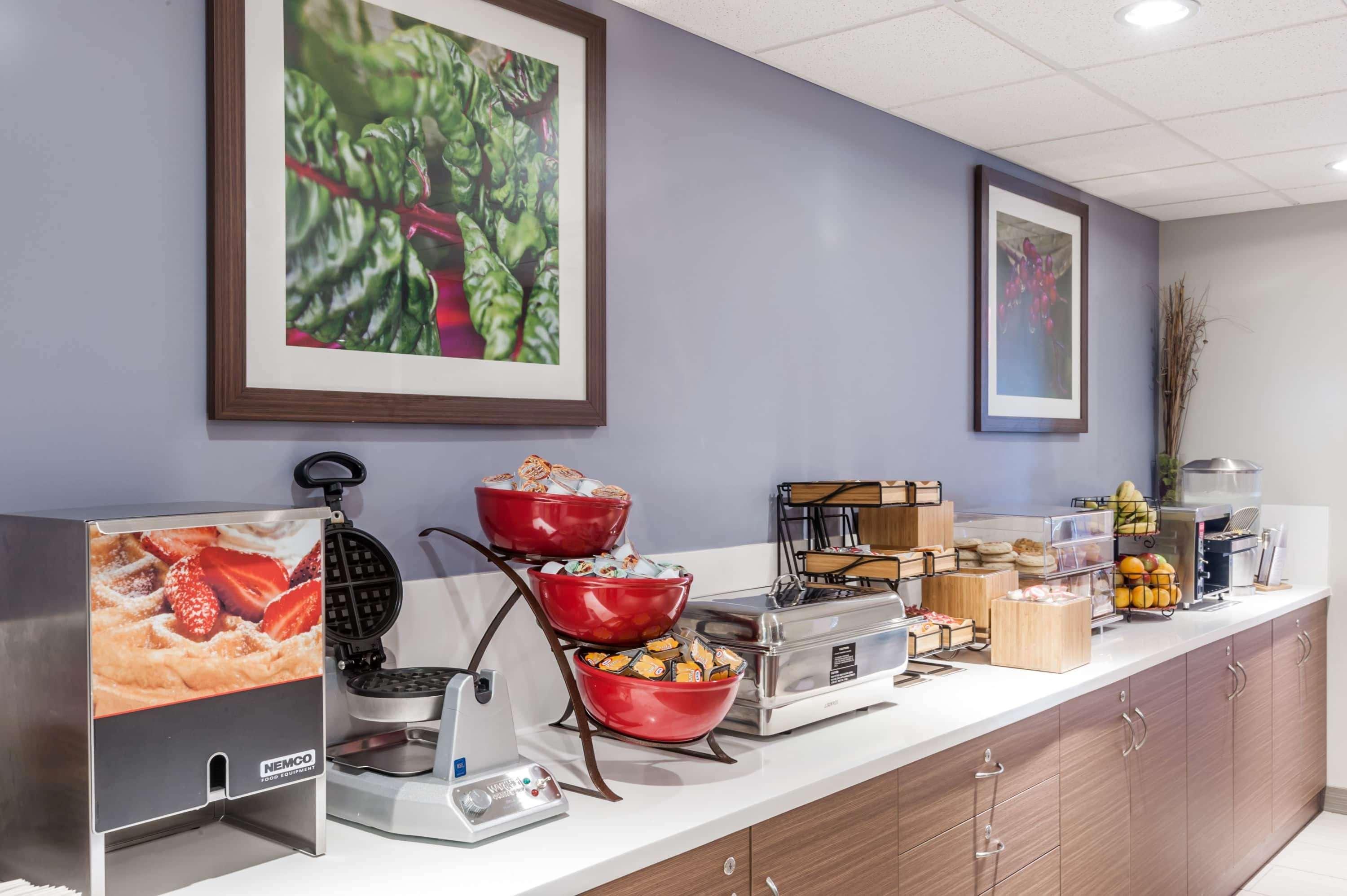 Microtel Inn & Suites By Wyndham Fort Saint John Fort St. John Esterno foto